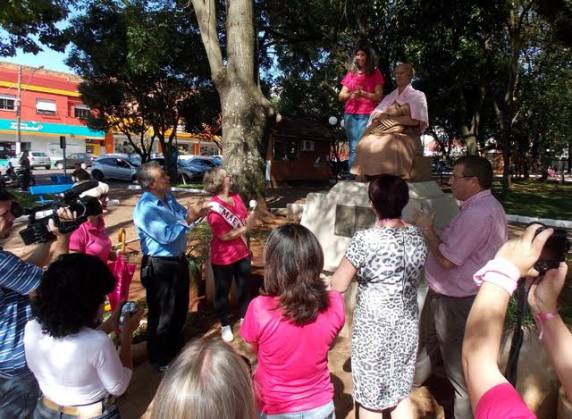 Caminhada marcou Outubro Rosa - foto 3