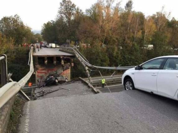 Itália: viaduto desaba sobre rodovia, mata 1 e deixa
feridos; VEJA VÍDEO - foto 4