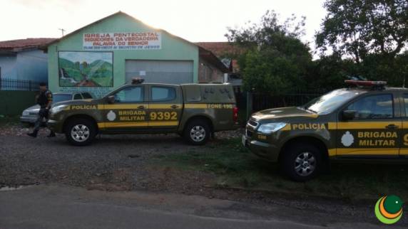 BOE estoura boca de fumo
atrás de Igreja em Passo Fundo - foto 4