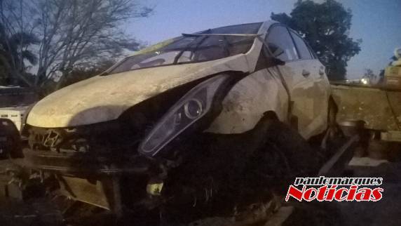 Jovem sem habilitação capota veículo na RSC-472 em Boa Vista
do Buricá - foto 3