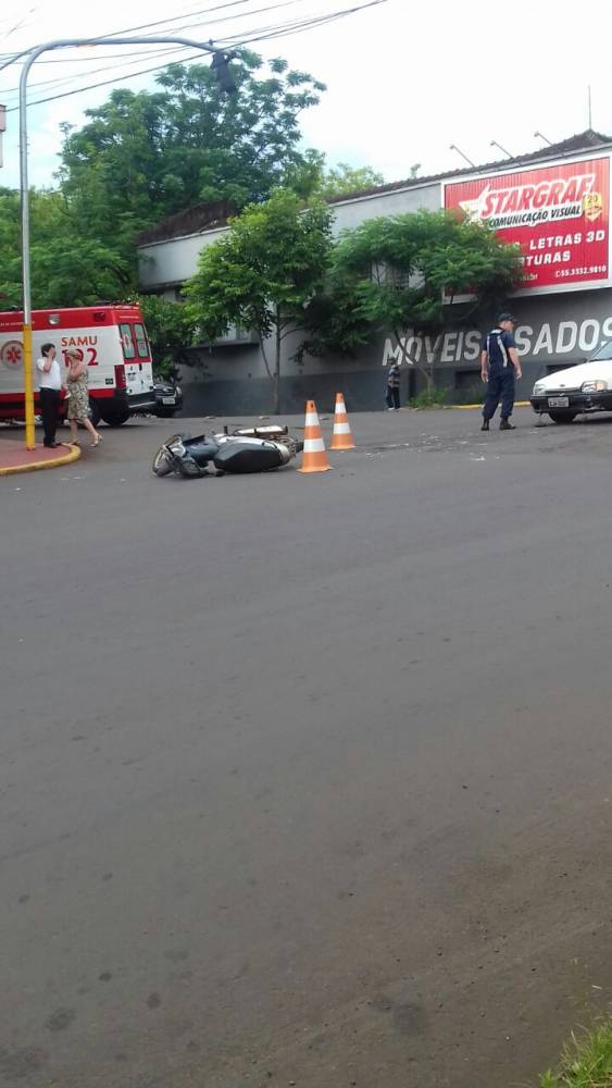 Motociclista fica ferido em acidente
no centro de Ijuí - foto 2