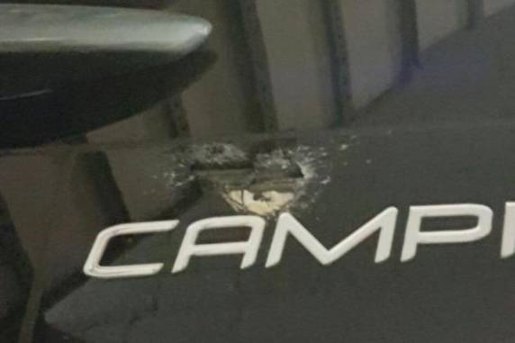 Ônibus do Cruzeiro é 

apedrejado na chegada à Arena - foto 3