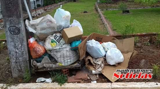 Moradores de Vila Ivagaci/BVB reclamam pela falta de recolhimento do lixo - foto 4