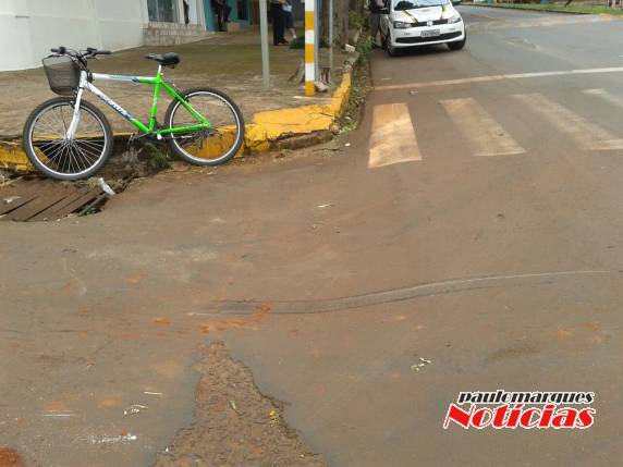Ciclista fica
ferido depois de uma colisão que envolveu uma caminhonete, em Três de Maio - foto 3