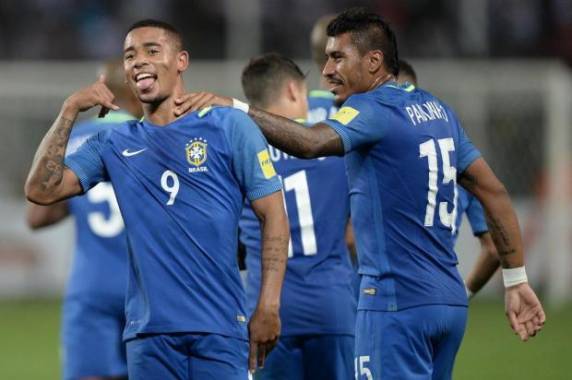 Com vitória por 2 a 0, Seleção chegou aos 27 pontos, quatro a mais do que o segundo colocado Uruguai