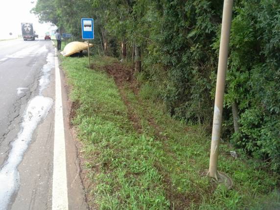 Homem morre em saída de pista de automóvel na BR-386 em
Estrela - foto 2