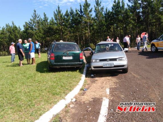 Apenas o motorista de um dos veículos não ficou ferido