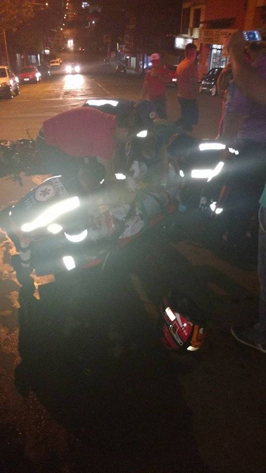 Motociclista fica em estado grave vítima de um acidente no centro de Ijui - foto 2