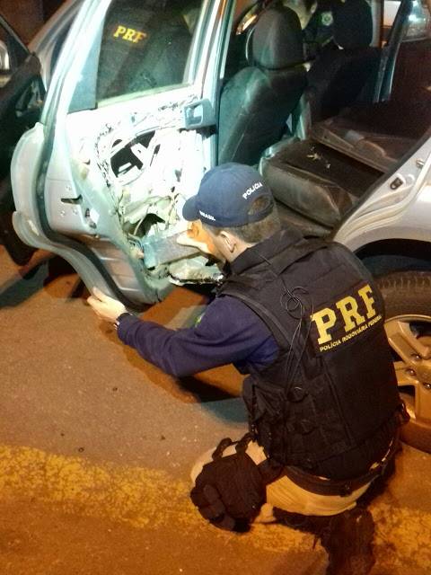 Em duas ações diferentes, PRF de Santa Maria prende abigeatários e traficante de drogas nesta madrugada - foto 2
