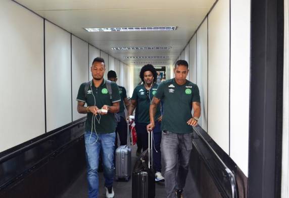 Sobrevivente 

da tragédia, goleiro Follmann tem uma das pernas amputada - foto 4