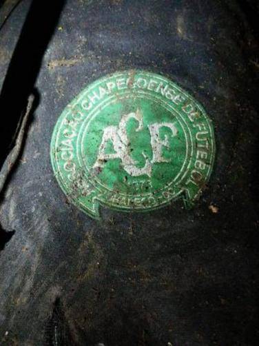 Sobrevivente 

da tragédia, goleiro Follmann tem uma das pernas amputada - foto 9