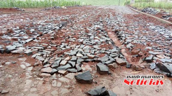 Motorista provoca destruição em obra de calçamento em São José do Inhacorá - foto 3