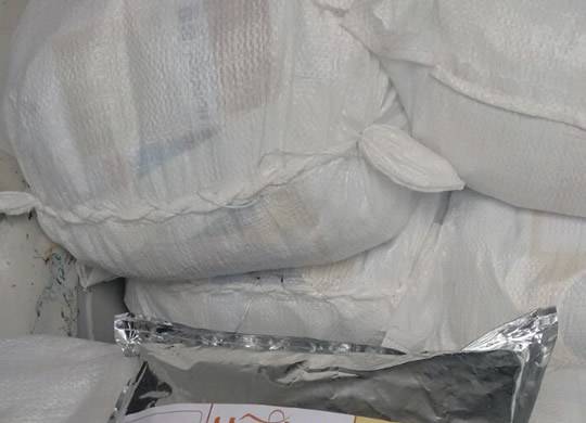 BM apreende cerca de 200kg de veneno agrícola em veículo em Ijuí - foto 3