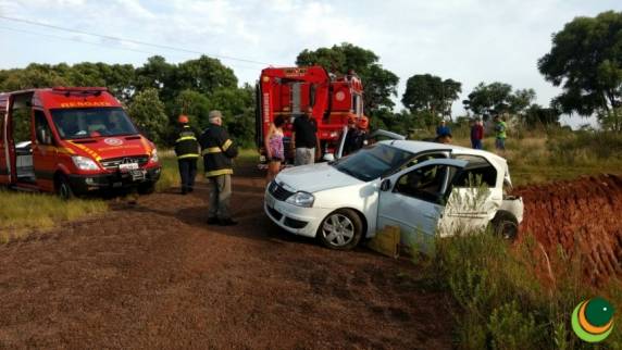 Motorista fica ferido em capotamento em Passo Fundo - foto 2