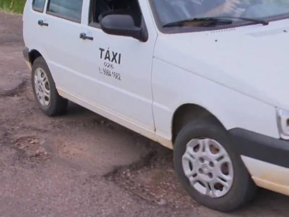 Estrada 

liga Candelária a Rio Pardo e é importante via para escoamento