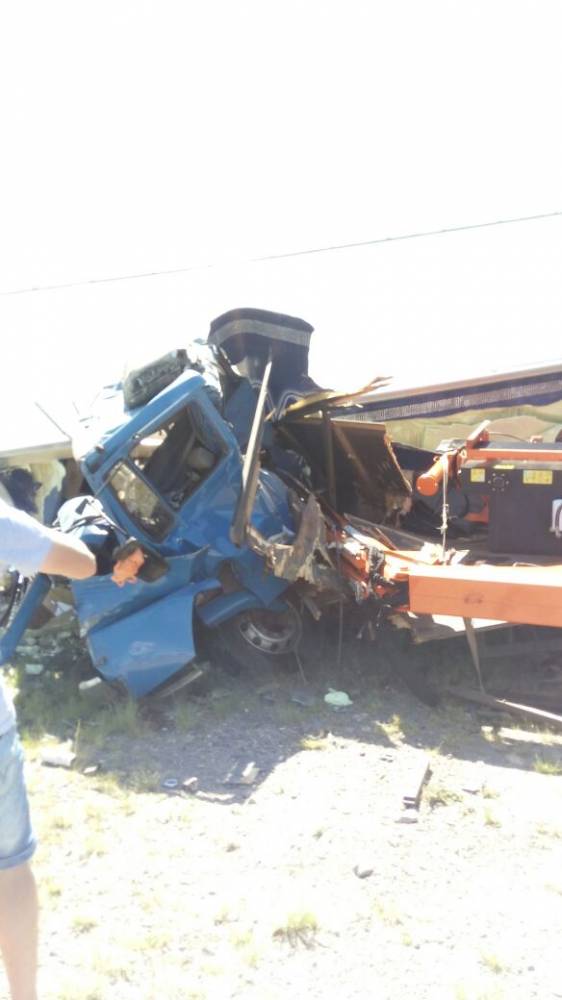Duas pessoas ficam feridas em acidente na BR-386 em Fontoura Xavier - foto 2