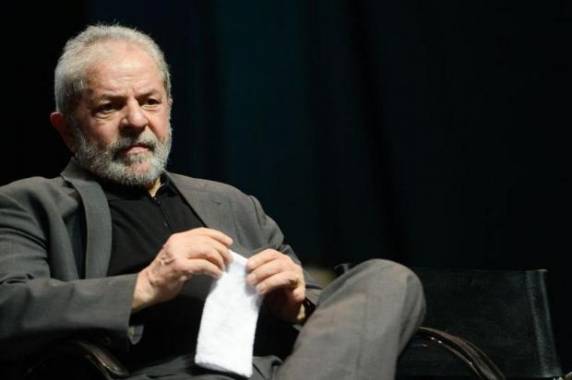 Ex-presidente foi indiciado pelo crime de 

corrupção passiva