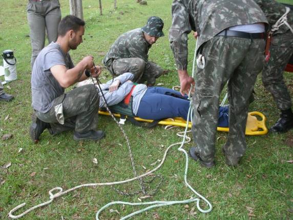 Treinamento dos Novos Bombeiros Voluntários de Três de Maio - foto 2
