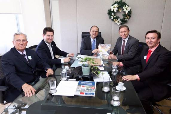 Diversos Ministérios foram visitados para reivindicação de recursos