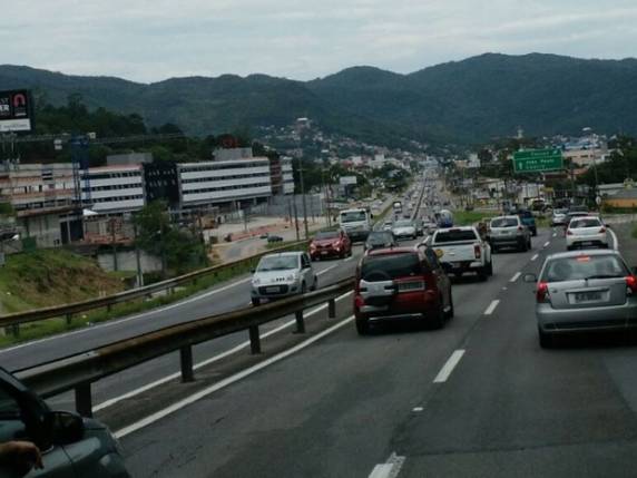 Alíquotas ficam entre 1% e 2%; valor baixou por desvalorização de veículos