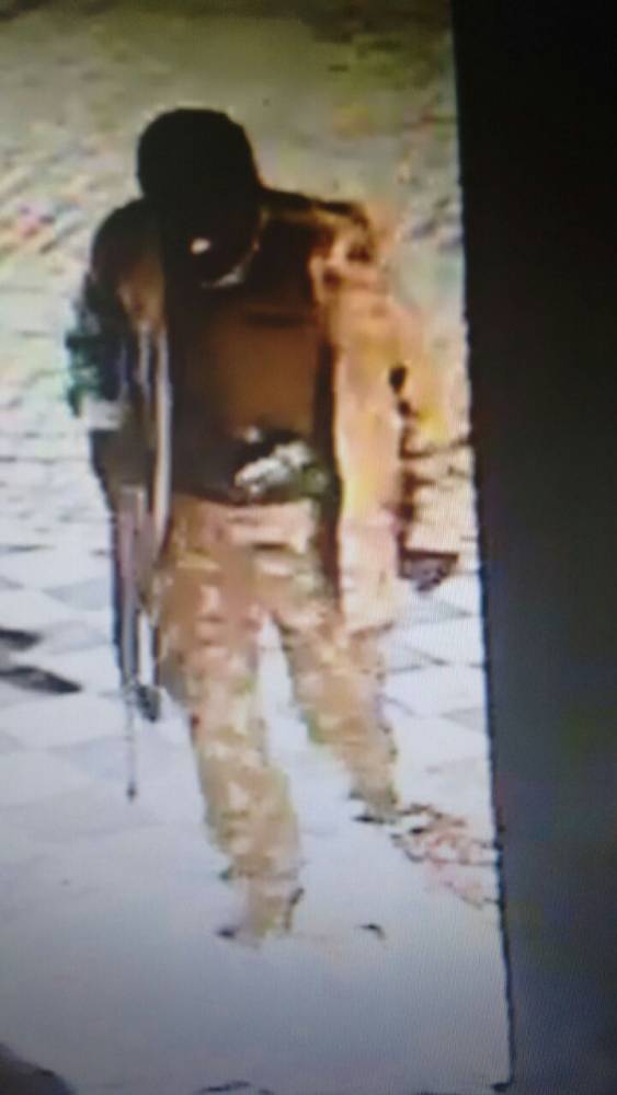 Criminosos explodem agências bancárias e fazem reféns em São Sepé; VEJA VÍDEO - foto 7
