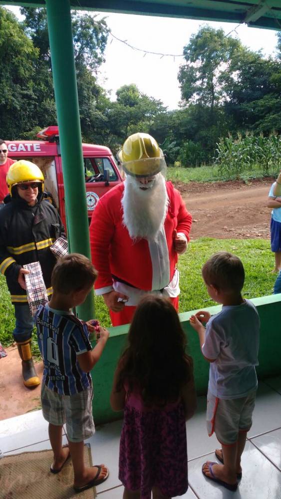 Bombeiros de Três de Maio fazem o Natal mais feliz para duas famílias da região; VEJA VÍDEO - foto 6