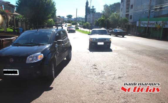 O acidente 

aconteceu na esquina da Av. Santa Rosa com a rua Osvaldo Cruz