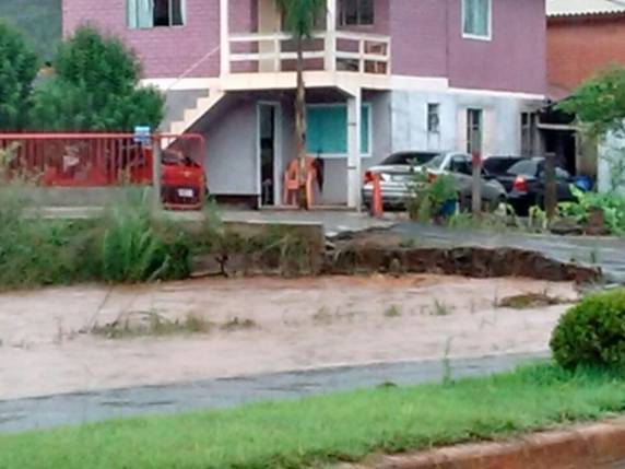 Chuva forte atingiu a Região Norte do estado na tarde de quarta-feira (28)