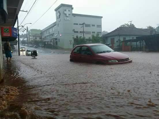Temporal atinge Ijuí neste sábado; VEJA VÍDEO - foto 6