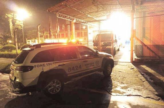 Presos aproveitam queima de foguetes para tentar fugir em Erechim - foto 5