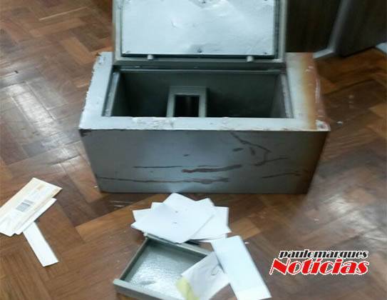 Ladrões arrombam unidade da Coopermil em Novo Machado - foto 4
