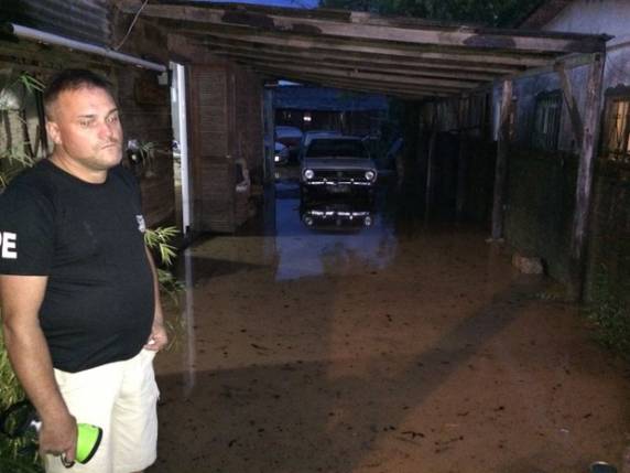 Chuva forte na madrugada causa estragos em 

várias cidades no RS - foto 2