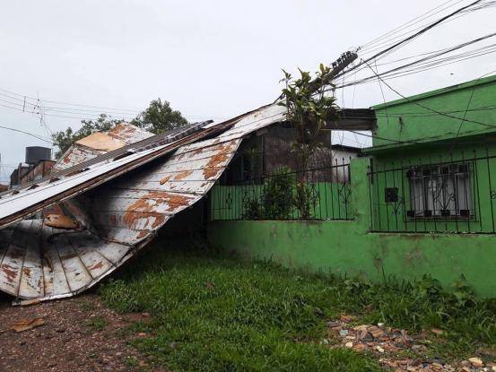 Em Erechim, no Norte, a chuva forte alagou residências