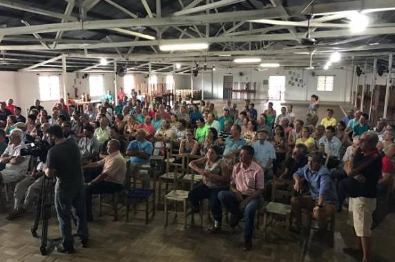 Ex-bancário de São Francisco de Assis abriu financeira, que oferecia 

alto rendimento, e desapareceu