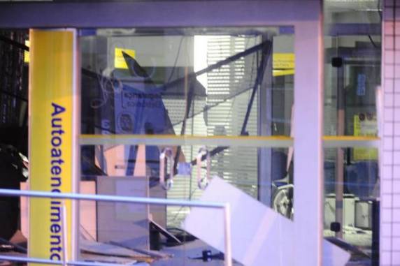 Grupo ataca agências bancárias e atira contra BM em Parobé - foto 3