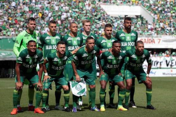 Vamo vamo, Chape! Chapecoense está de volta. O futebol e a cidade renascem na partida com Palmeiras - foto 2