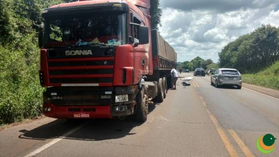 Motorista fica ferido em acidente entre carro e carreta em Tio Hugo - foto 2
