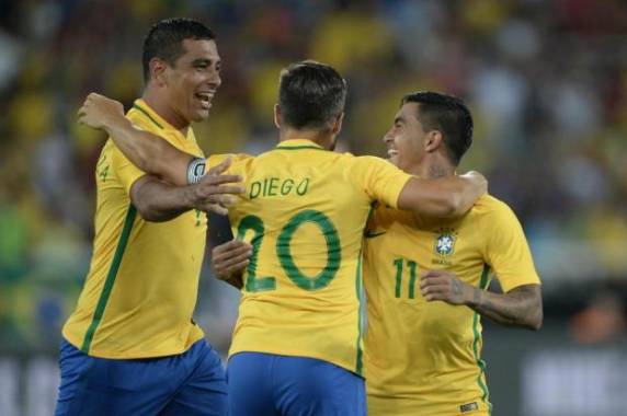 Partida foi marcada por episódios de emoção e solidariedade no Rio