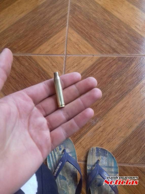 Assalto com refém no Banrisul de Redentora - foto 3