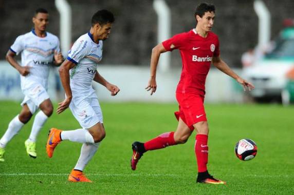 Rodrigo Dourado marcou o gol colorado