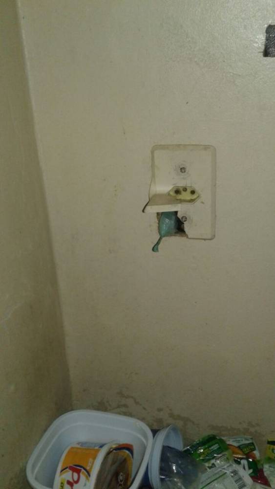 Ação na Penitenciária apreende drogas,
celulares e armas artesanais - foto 3