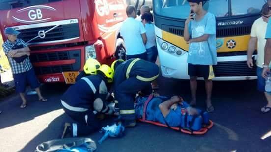 Acidente envolve três caminhões na BR-101 em Torres - foto 7