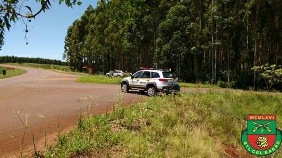 Polícia segue buscas por quadrilha que assaltou
dois bancos em Miraguaí - foto 4