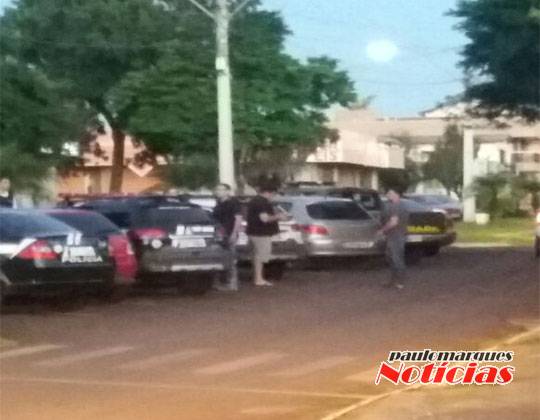 Polícia Civil cumpre mandados em Redentora e apreende
objetos de veículos usados em assalto em Miraguaí - foto 2