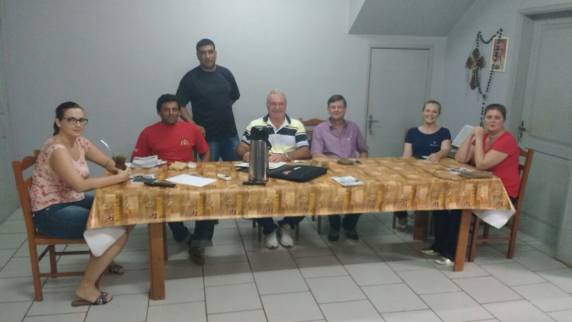 Novos bombeiros voluntários recebem as normas e orientações
na corporação de Três de Maio - foto 3
