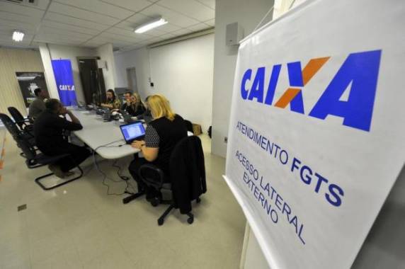 Atendimento será antecipado em duas horas, mas exclusivo para 

trabalhadores que tenham as contas