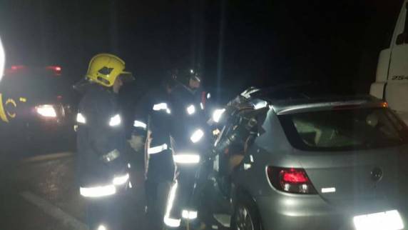Acidente na divisa
de SC com o PR deixa seis mortos - foto 4