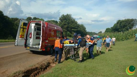 Capotamento deixa mulher
ferida na BR 285 em Gentil - foto 4