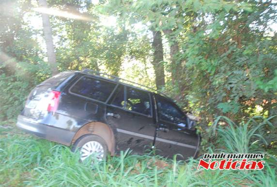 Saída de pista deixa um homem ferido na BR 472 em Santa Rosa - foto 5