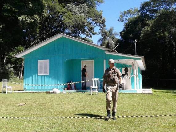 Após ser ferido, cunhado se fingiu de morto e conseguiu pedir ajuda